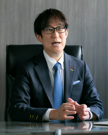 代表取締役